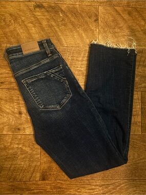 Buckle Dark Wash Cropped Frayed Hem Jeans